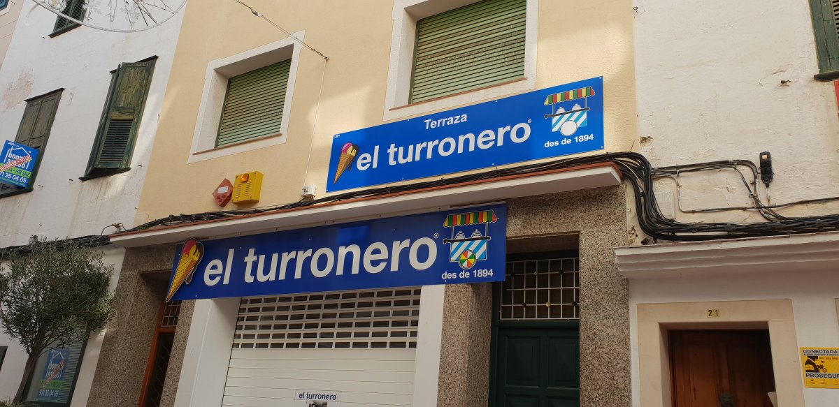 TURRONERO